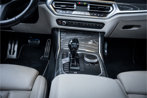 BMW 3-serie 330e High Executive - M Sport | Panorama | H&K | Memory | ACC