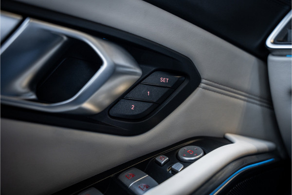 BMW 3-serie 330e High Executive - M Sport | Panorama | H&K | Memory | ACC