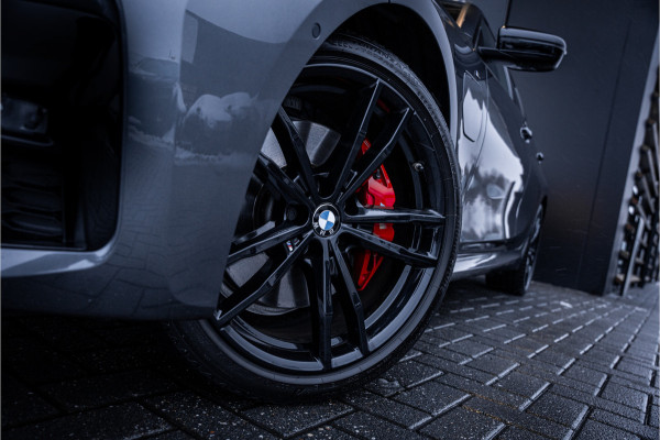 BMW 3-serie 330e High Executive - M Sport | Panorama | H&K | Memory | ACC