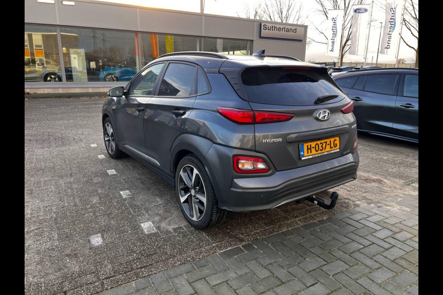 Hyundai Kona EV Premium 64 kWh Stoelverwarming | Stoelventilatie | Panoramadak | Trekhaak | Adaptive Cruise Control