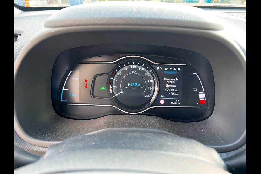 Hyundai Kona EV Premium 64 kWh Stoelverwarming | Stoelventilatie | Panoramadak | Trekhaak | Adaptive Cruise Control