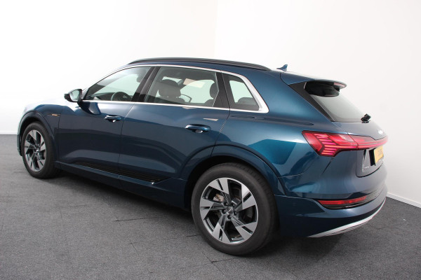 Audi e-tron e-tron 55 quattro | Navigatie | Climate Control | Alcantara | Camera | Electrisch bedienbare achterklep | Led | Cruise Control Adaptive |
