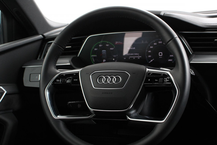 Audi e-tron e-tron 55 quattro | Navigatie | Climate Control | Alcantara | Camera | Electrisch bedienbare achterklep | Led | Cruise Control Adaptive |