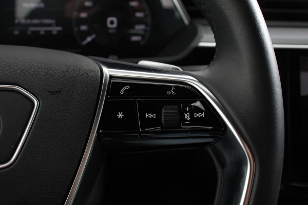 Audi e-tron e-tron 55 quattro | Navigatie | Climate Control | Alcantara | Camera | Electrisch bedienbare achterklep | Led | Cruise Control Adaptive |