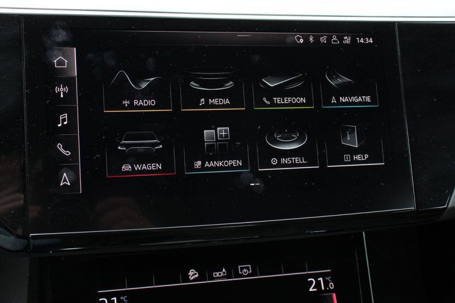 Audi e-tron e-tron 55 quattro | Navigatie | Climate Control | Alcantara | Camera | Electrisch bedienbare achterklep | Led | Cruise Control Adaptive |
