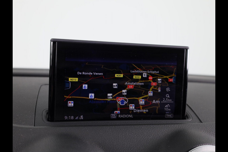 Audi A3 Sportback 35 TFSI CoD Advance Sport 150pk | Navigatie | Virtual Cockpit | 18 inch Lichtmetalen velgen | Verwarmbare voorstoelen | Led koplampen | Trekhaak