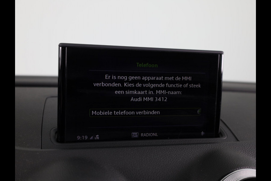 Audi A3 Sportback 35 TFSI CoD Advance Sport 150pk | Navigatie | Virtual Cockpit | 18 inch Lichtmetalen velgen | Verwarmbare voorstoelen | Led koplampen | Trekhaak