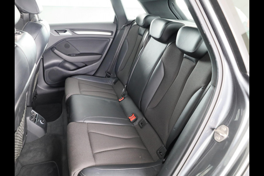 Audi A3 Sportback 35 TFSI CoD Advance Sport 150pk | Navigatie | Virtual Cockpit | 18 inch Lichtmetalen velgen | Verwarmbare voorstoelen | Led koplampen | Trekhaak