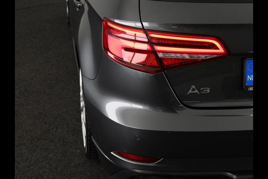 Audi A3 Sportback 35 TFSI CoD Advance Sport 150pk | Navigatie | Virtual Cockpit | 18 inch Lichtmetalen velgen | Verwarmbare voorstoelen | Led koplampen | Trekhaak