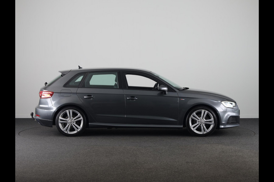 Audi A3 Sportback 35 TFSI CoD Advance Sport 150pk | Navigatie | Virtual Cockpit | 18 inch Lichtmetalen velgen | Verwarmbare voorstoelen | Led koplampen | Trekhaak