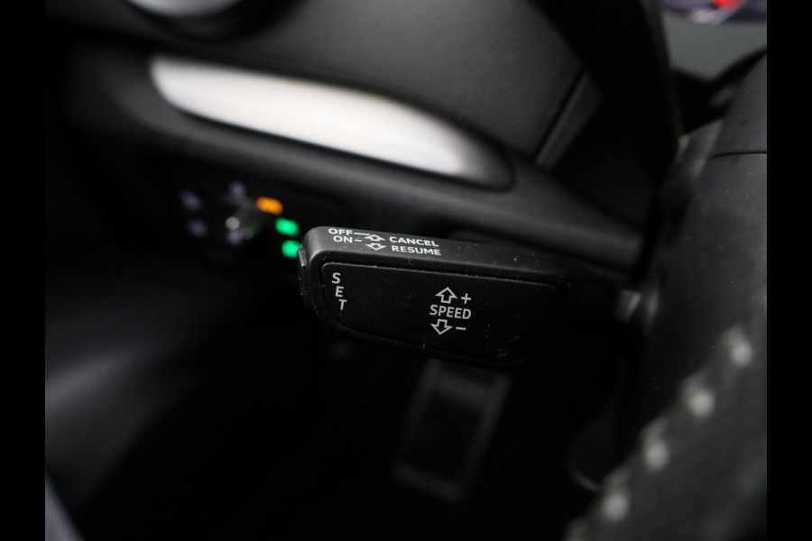 Audi A3 Sportback 35 TFSI CoD Advance Sport 150pk | Navigatie | Virtual Cockpit | 18 inch Lichtmetalen velgen | Verwarmbare voorstoelen | Led koplampen | Trekhaak