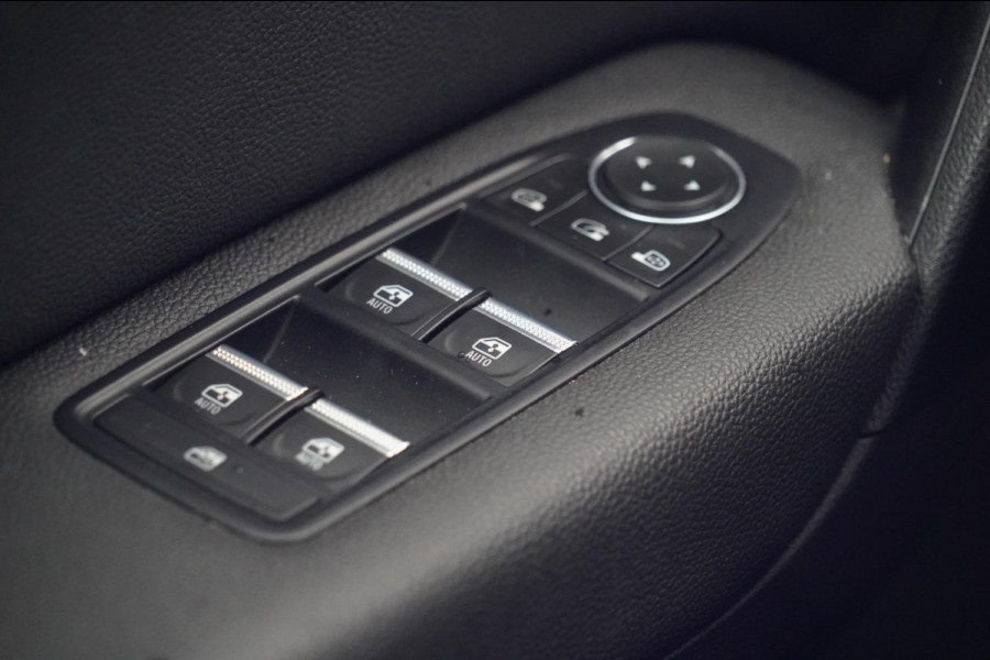 Renault Captur 1.3 TCe 130 Edition One / NL-Auto / 32dkm NAP / Automaat / Bose / Navi / Stuurverw. / Camera