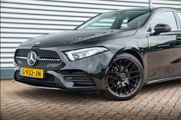 Mercedes-Benz A-Klasse 180 Business Solution AMG Ambient Cruise Navigatie Camera Sportstoelen Leer LED 19" LMV