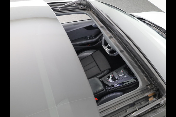 Audi A5 Sportback 40 TFSI Sport S-line black edition 190pk | Panoramadak | Navigatie | Led koplampen | 19 inch lichtmetalen velgen