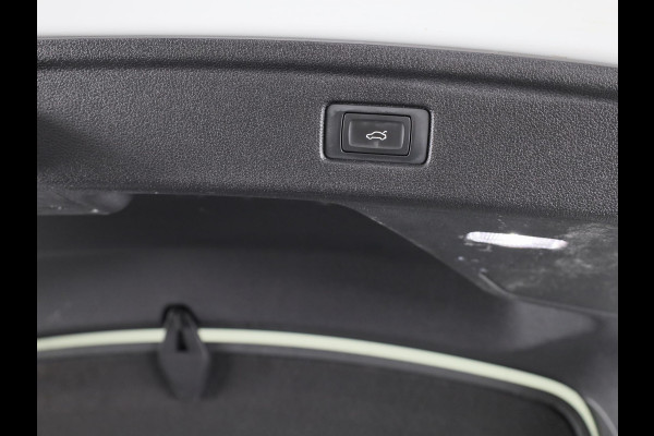 Audi A5 Sportback 40 TFSI Sport S-line black edition 190pk | Panoramadak | Navigatie | Led koplampen | 19 inch lichtmetalen velgen