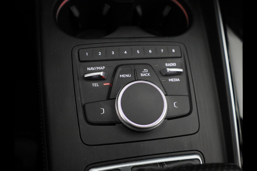 Audi A5 Sportback 40 TFSI Sport S-line black edition 190pk | Panoramadak | Navigatie | Led koplampen | 19 inch lichtmetalen velgen