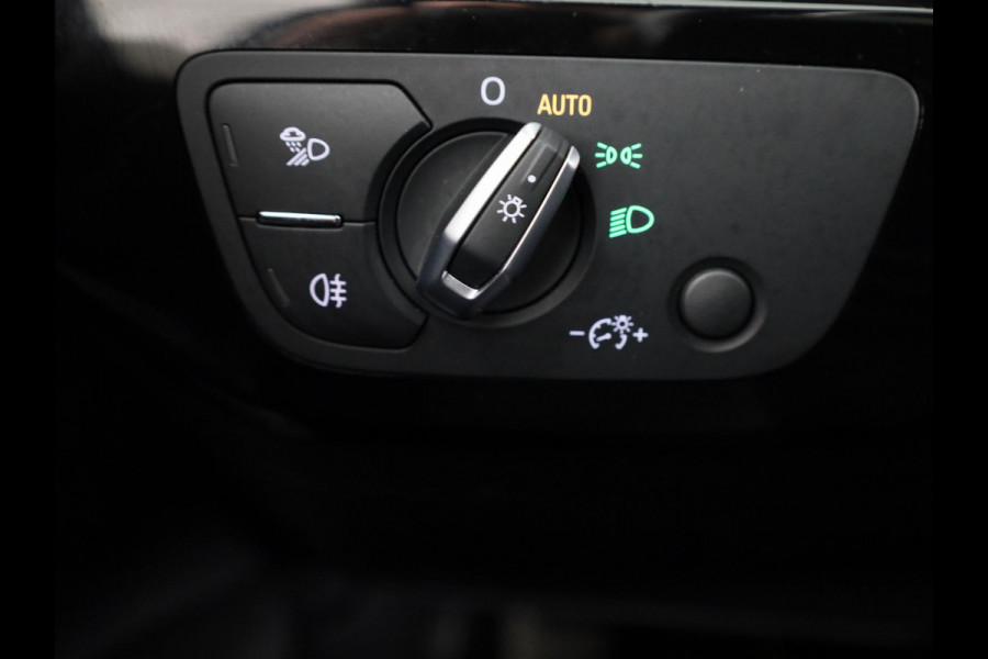 Audi A5 Sportback 40 TFSI Sport S-line black edition 190pk | Panoramadak | Navigatie | Led koplampen | 19 inch lichtmetalen velgen