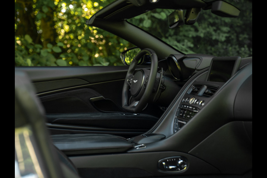 Aston Martin DBS Volante 5.2 V12 Superleggera | China Grey | Carbon Body Pack | Sports Plus Seats | Premium audio