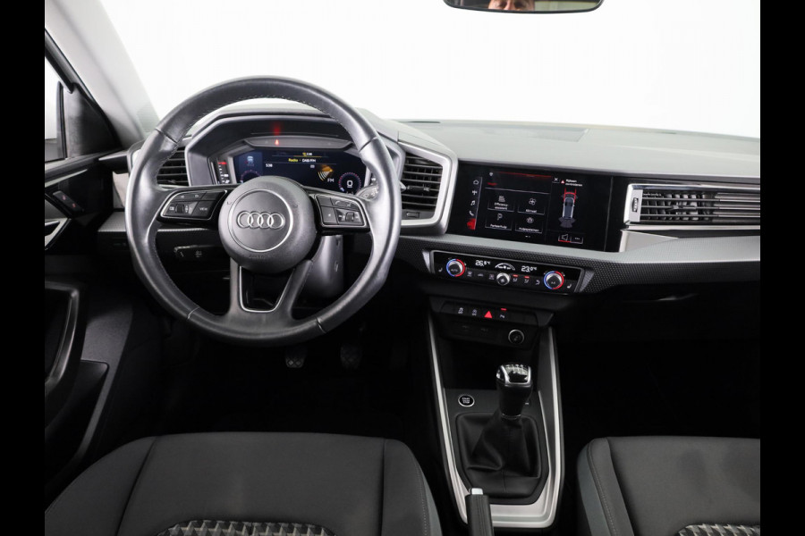 Audi A1 Sportback 30 TFSI Pro Line 110pk | S-line interieur | Climatronic | 17 inch lichtmetalen velgen | Navigatie via App