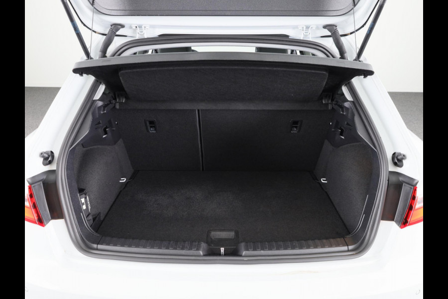 Audi A1 Sportback 30 TFSI Pro Line 110pk | S-line interieur | Climatronic | 17 inch lichtmetalen velgen | Navigatie via App