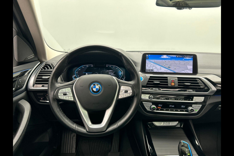 BMW iX3 High Executive 80 kWh | Pano/Dak | Harman/Kardon | Trekhaak | Head/Up | Camera