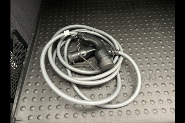 BMW iX3 High Executive 80 kWh | Pano/Dak | Harman/Kardon | Trekhaak | Head/Up | Camera
