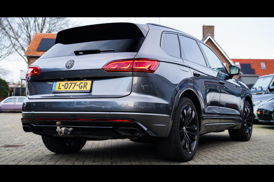 Volkswagen Touareg 3.0 TDI R-Line | 360 cam | Panorama | Massagestoelen | LED | Park assist | Luchtvering | NAP | Stoelventilatie
