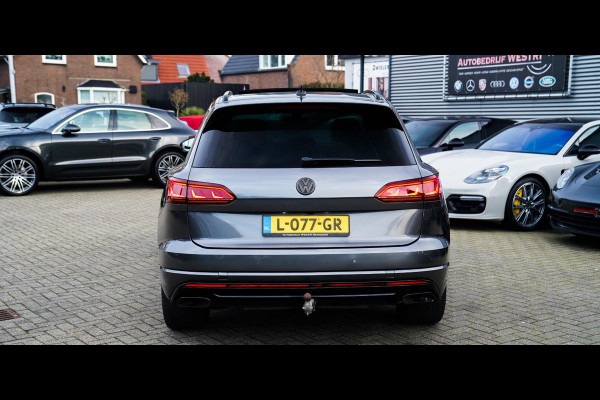 Volkswagen Touareg 3.0 TDI R-Line | 360 cam | Panorama | Massagestoelen | LED | Park assist | Luchtvering | NAP | Stoelventilatie