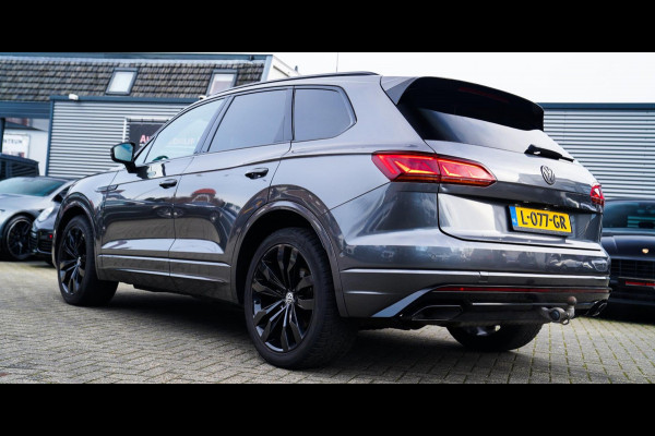 Volkswagen Touareg 3.0 TDI R-Line | 360 cam | Panorama | Massagestoelen | LED | Park assist | Luchtvering | NAP | Stoelventilatie
