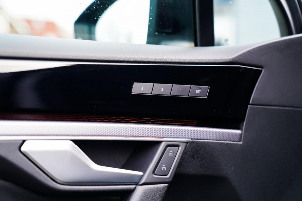 Volkswagen Touareg 3.0 TDI R-Line | 360 cam | Panorama | Massagestoelen | LED | Park assist | Luchtvering | NAP | Stoelventilatie