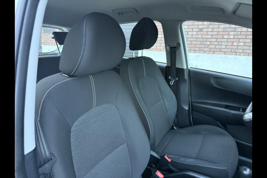 Kia Picanto 1.0 CVVT / Airco / ALL-Season / C.V. met Afstandsbediening + Elek. Pakket / 1e Eigenaar / NED-Picanto