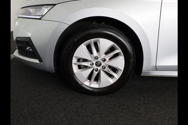Škoda Octavia Combi 1.0 TSI Business Edition 110 pk | Verlengde garantie | Navigatie | Parkeersensoren | Apple Carplay/Android Auto | LED koplampen |