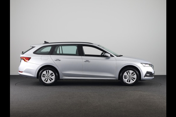 Škoda Octavia Combi 1.0 TSI Business Edition 110 pk | Verlengde garantie | Navigatie | Parkeersensoren | Apple Carplay/Android Auto | LED koplampen |