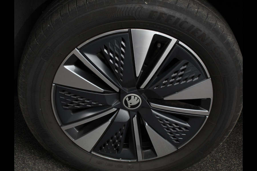 Škoda Karoq 1.5 TSI 150pk DSG ACT Selection | Navigatie | Apple Carplay/Android Auto | Camera | Parkeer sensoren | Adaptive Cruise Control | Lichtmetalen Velgen | Digitale Cockpit