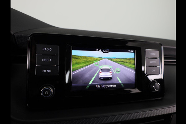 Škoda Kamiq 1.0 TSI Ambition 110 pk | Verlengde garantie | Navigatie via App | Cruise control | LED koplampen |