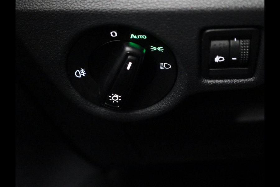 Škoda Kamiq 1.0 TSI Ambition 110 pk | Verlengde garantie | Navigatie via App | Cruise control | LED koplampen |