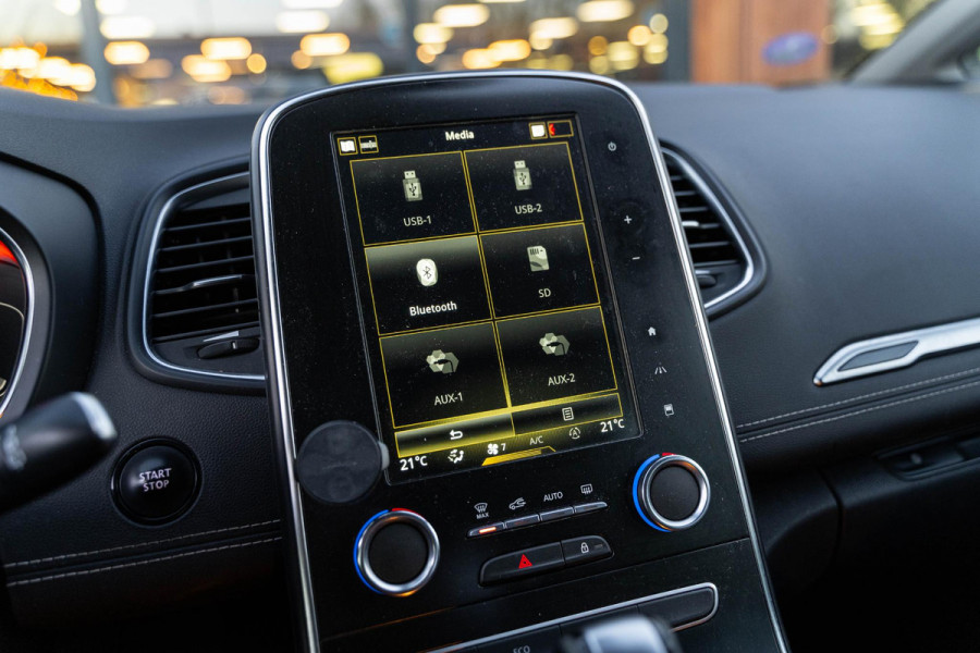 Renault Grand Scénic 1.3 TCe Intens 7p. Half leer Navi trekhaak