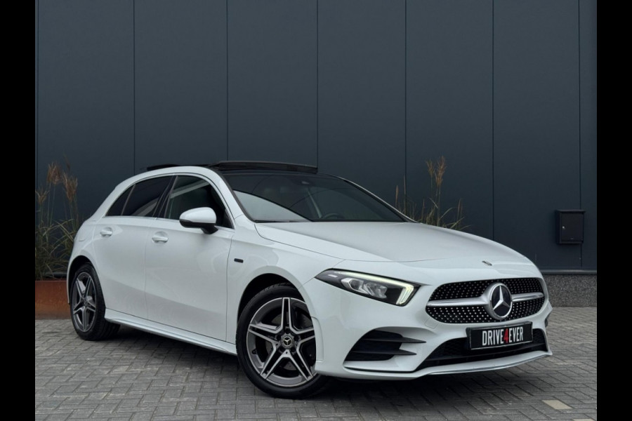 Mercedes-Benz A-Klasse 250 e AMG Line FULL PANO SFEER ECC PDC SPORTVELGEN NAVI