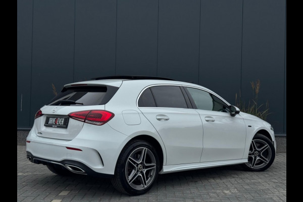 Mercedes-Benz A-Klasse 250 e AMG Line FULL PANO SFEER ECC PDC SPORTVELGEN NAVI