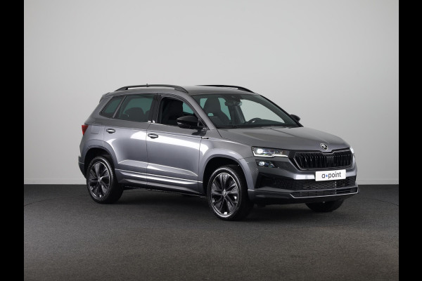 Škoda Karoq Sportline Business 1.5 TSI 150 pk 7 versn. DSG | Wegklapbare trekhaak | Travel Assist Pakket Plus