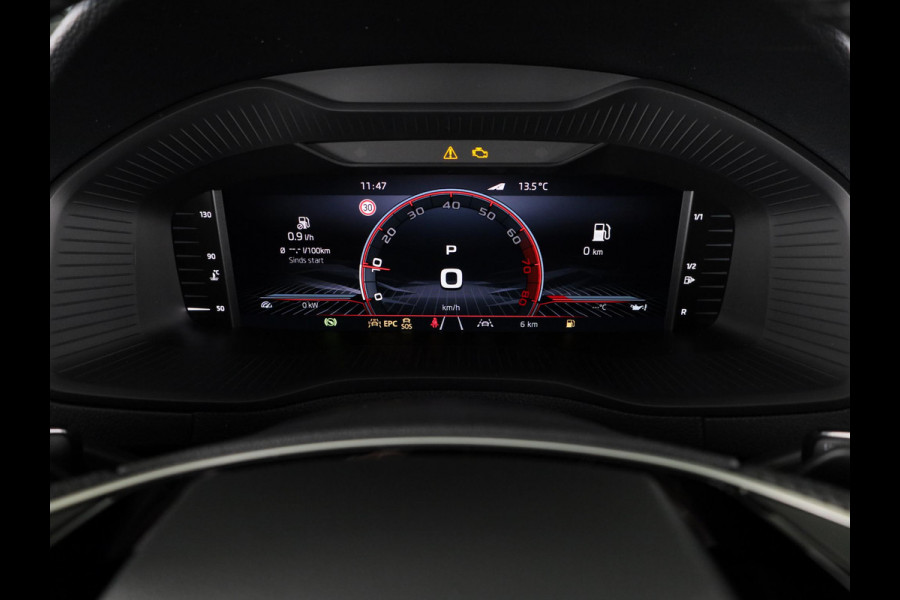 Škoda Karoq Sportline Business 1.5 TSI 150 pk 7 versn. DSG | Wegklapbare trekhaak | Travel Assist Pakket Plus