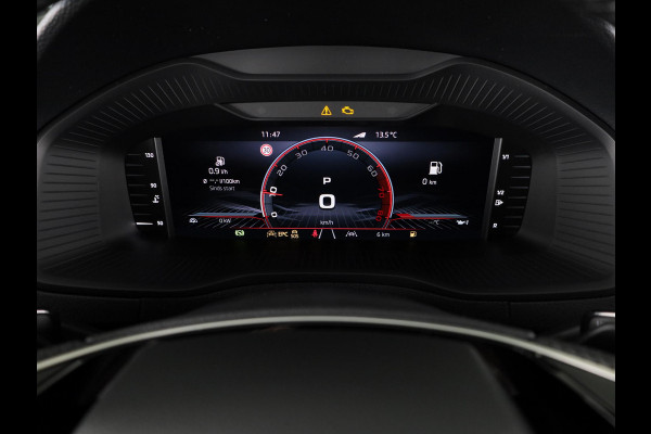 Škoda Karoq Sportline Business 1.5 TSI 150 pk 7 versn. DSG | Wegklapbare trekhaak | Travel Assist Pakket Plus