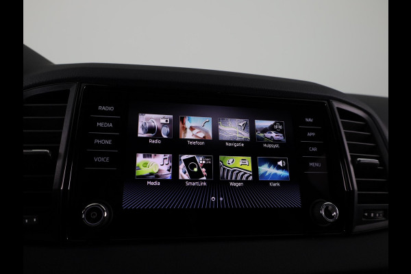 Škoda Karoq Sportline Business 1.5 TSI 150 pk 7 versn. DSG | Wegklapbare trekhaak | Travel Assist Pakket Plus