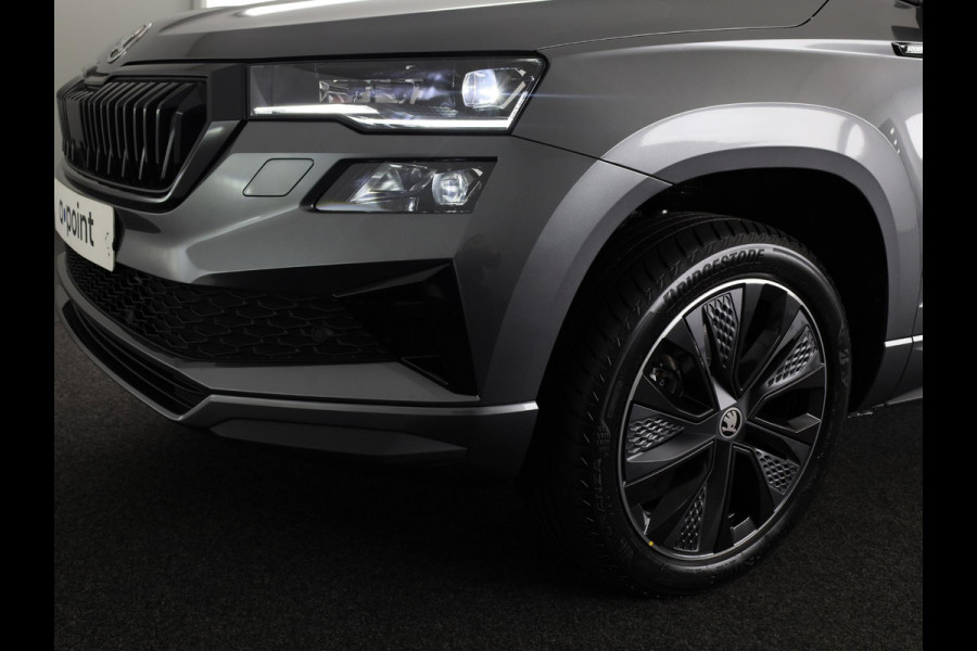 Škoda Karoq Sportline Business 1.5 TSI 150 pk 7 versn. DSG | Wegklapbare trekhaak | Travel Assist Pakket Plus