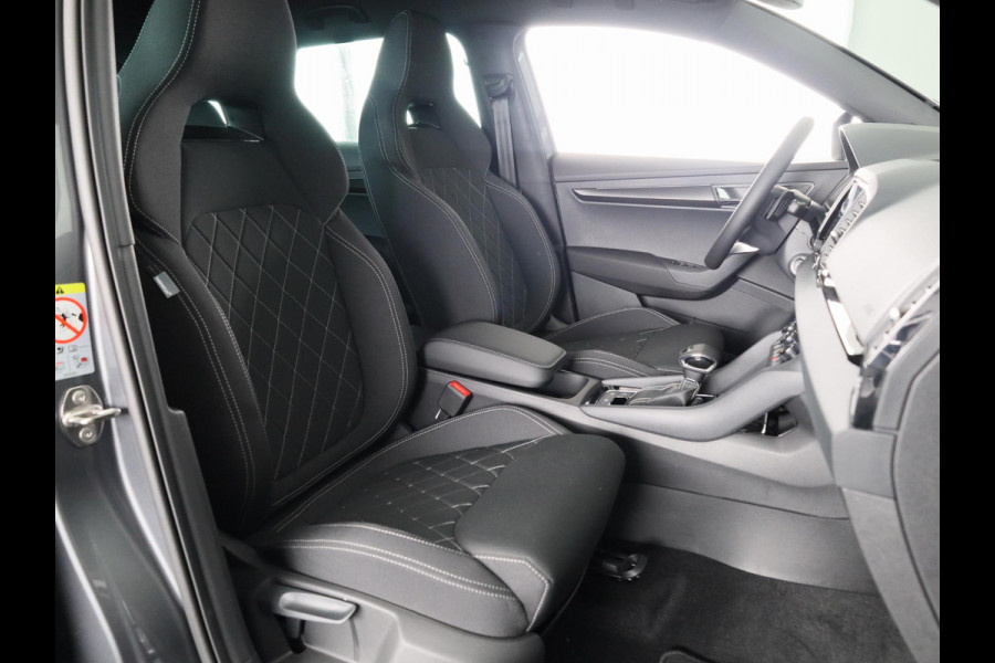 Škoda Karoq Sportline Business 1.5 TSI 150 pk 7 versn. DSG | Wegklapbare trekhaak | Travel Assist Pakket Plus