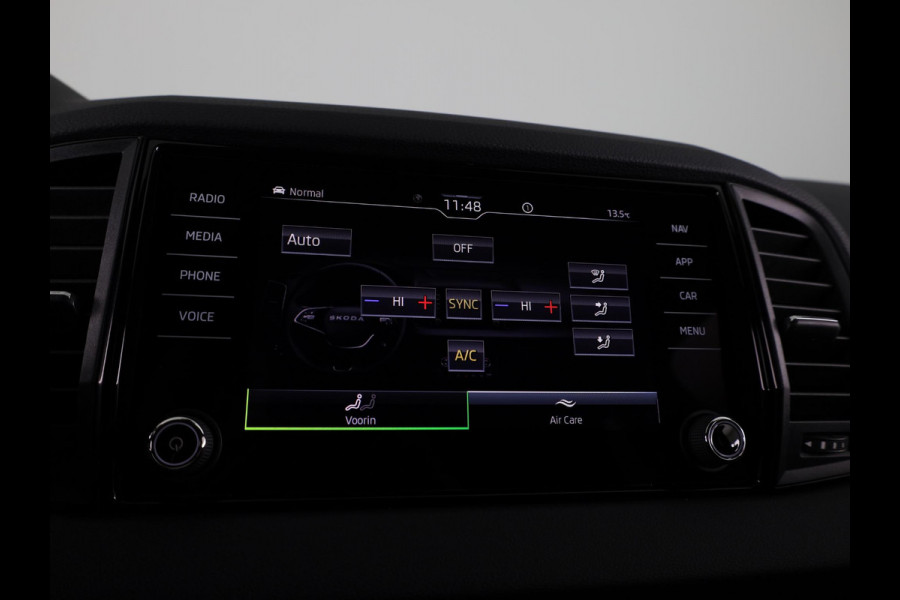 Škoda Karoq Sportline Business 1.5 TSI 150 pk 7 versn. DSG | Wegklapbare trekhaak | Travel Assist Pakket Plus