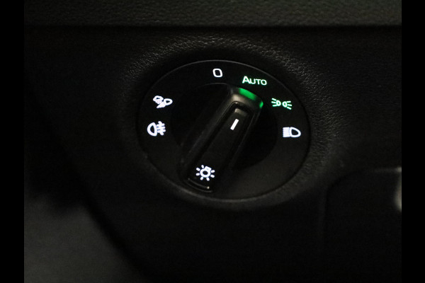 Škoda Karoq Sportline Business 1.5 TSI 150 pk 7 versn. DSG | Wegklapbare trekhaak | Travel Assist Pakket Plus