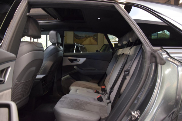 Audi Q8 55 TFSI Quattro Pro Line S *S-Line*|Panoramadak|Dealer onderhouden|ACC|