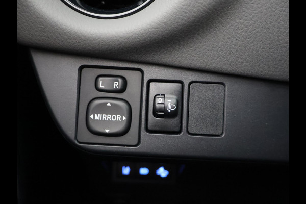 Toyota Yaris 1.5 HYBRID ACTIVE AUTOMAAT GARANTIE 8-2030! 100% ONDERHOUDEN . CAMERA . CRUISE CONTROL . ELEKTRISCHE RAMEN VOOR