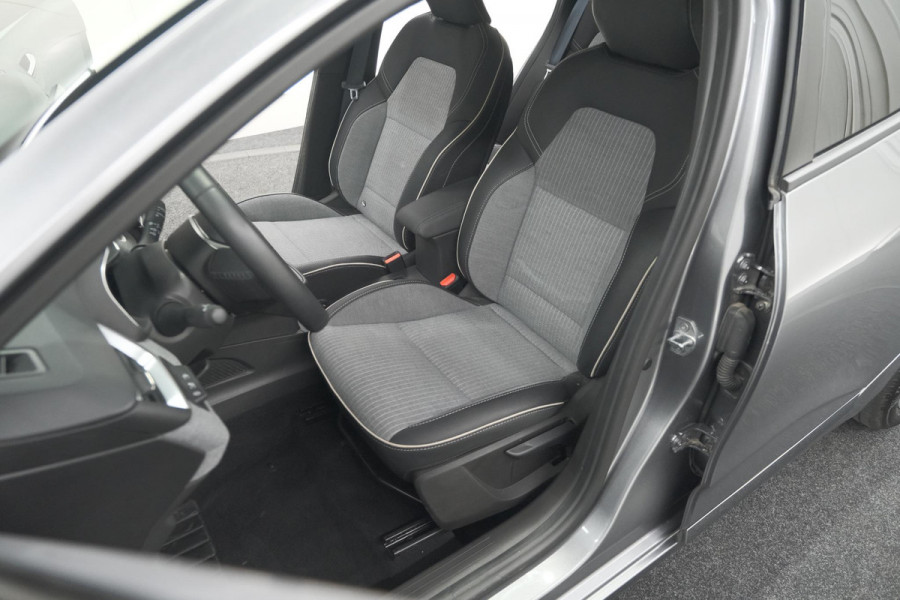 Renault Clio TCe 90 GPF techno | 360 Camera | Adaptieve Cruise Control | 9.3 Inch Groot Scherm